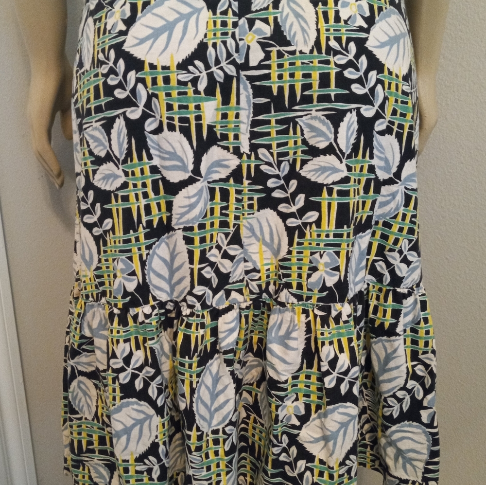 Dress - Picture 8 of 8